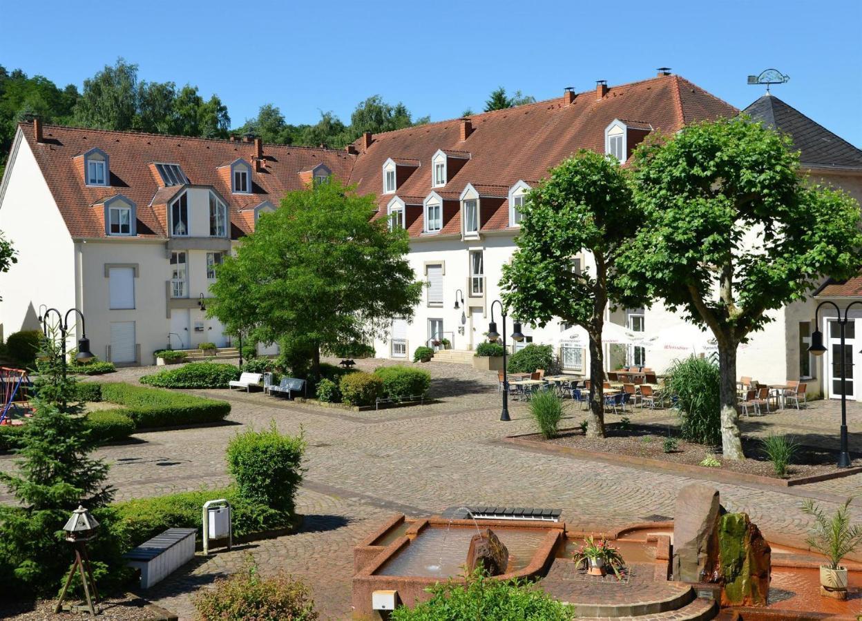 Amf Ferienwohnungen Historischer Soutyhof Saarlouis Exterior foto